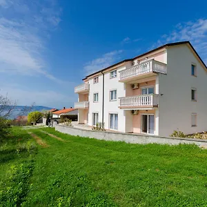 Maravera , Povile Kroatien